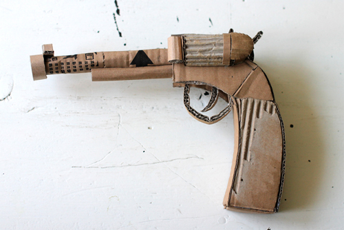 pistol_left